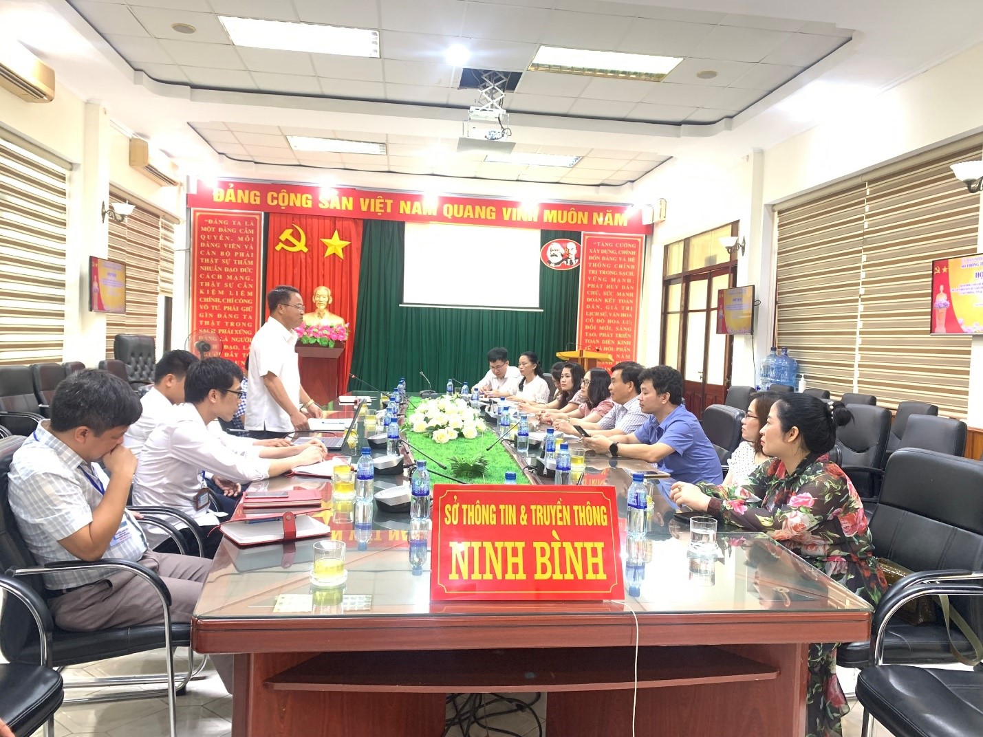Học tập mô hình chuyển đổi số cấp xã tại tỉnh Ninh Bình