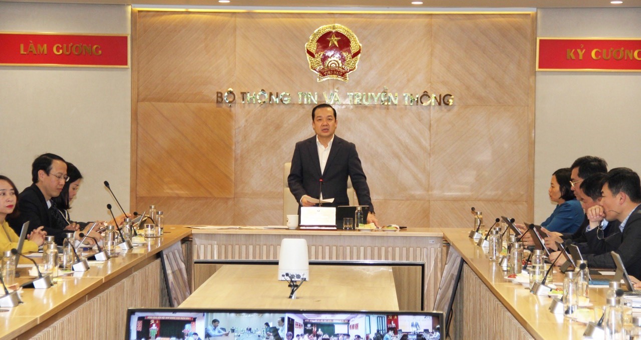 Thứ trưởng Bộ TT&TT Phạm Đức Long phát biểu chỉ đạo tại Hội nghị tổng kết Giai đoạn 1